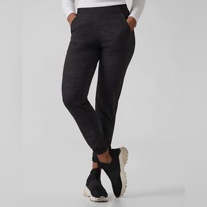 Athleta Brooklyn Lined Camo Jogger Size 0